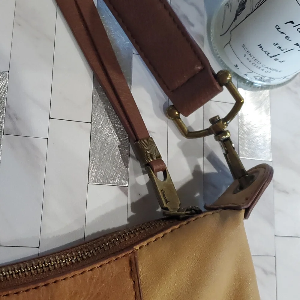 The Sak brown leather purse - Picture 4 of 16
